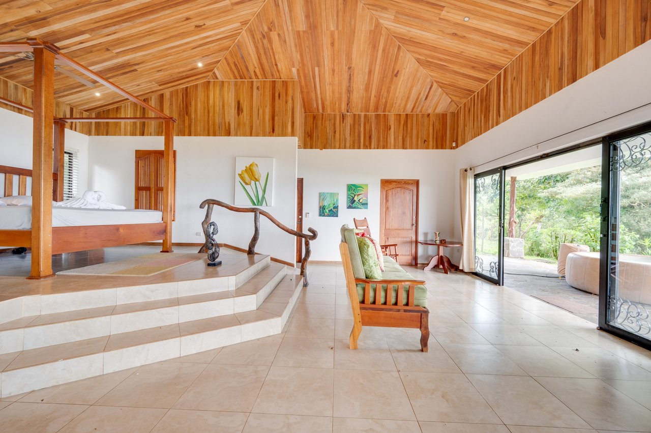 Casa Blanca | Multi-Villa Estate with Lake Views - Nuevo Arenal