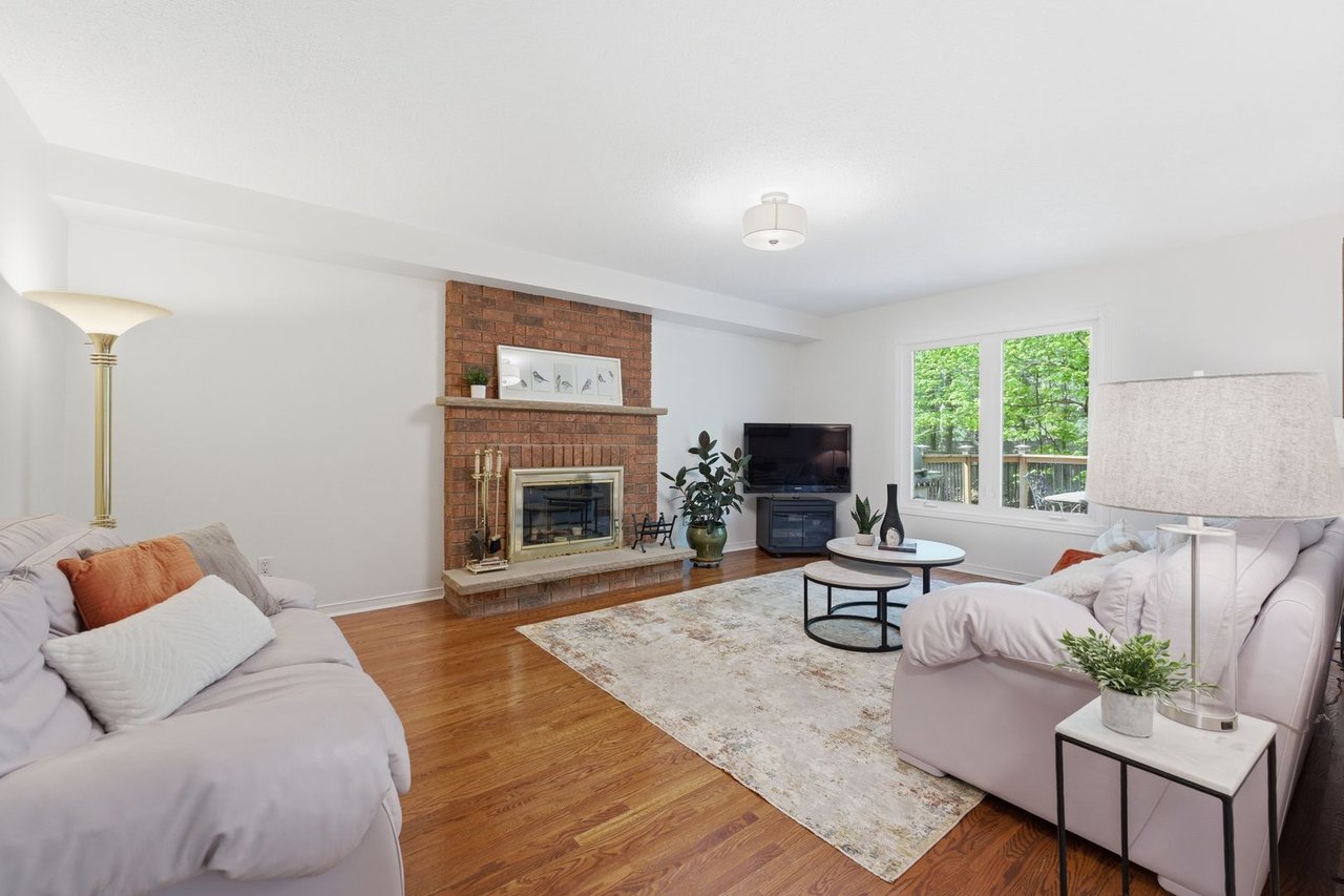 5211 Micmac Cres