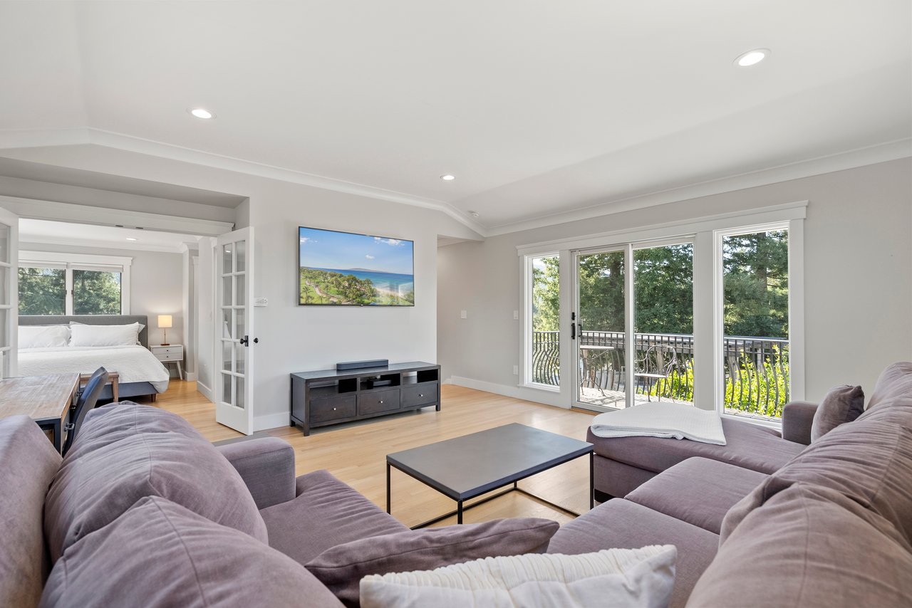 114 Nina CT
