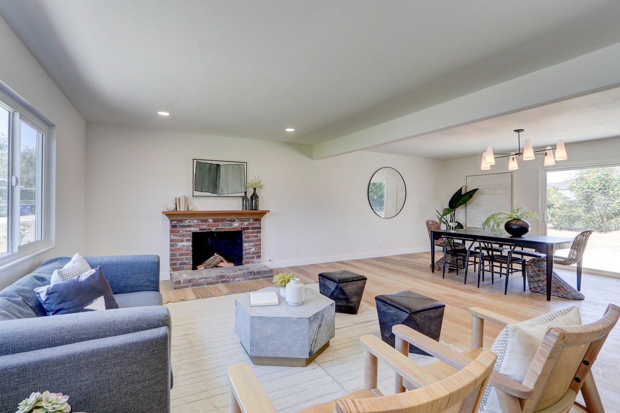476 Jeanne Ct