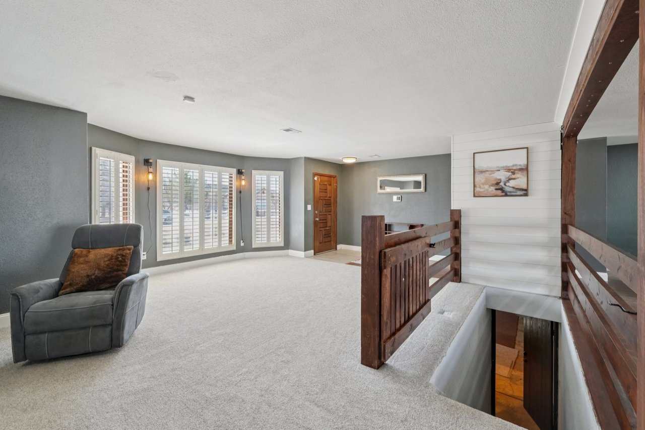 1003 W Camino Al Cielo Dr