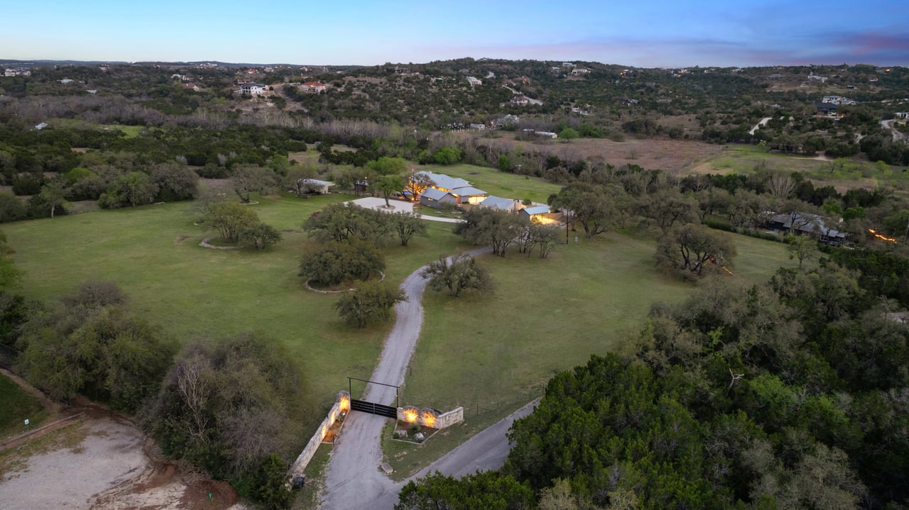 4813 Twin Acres Road