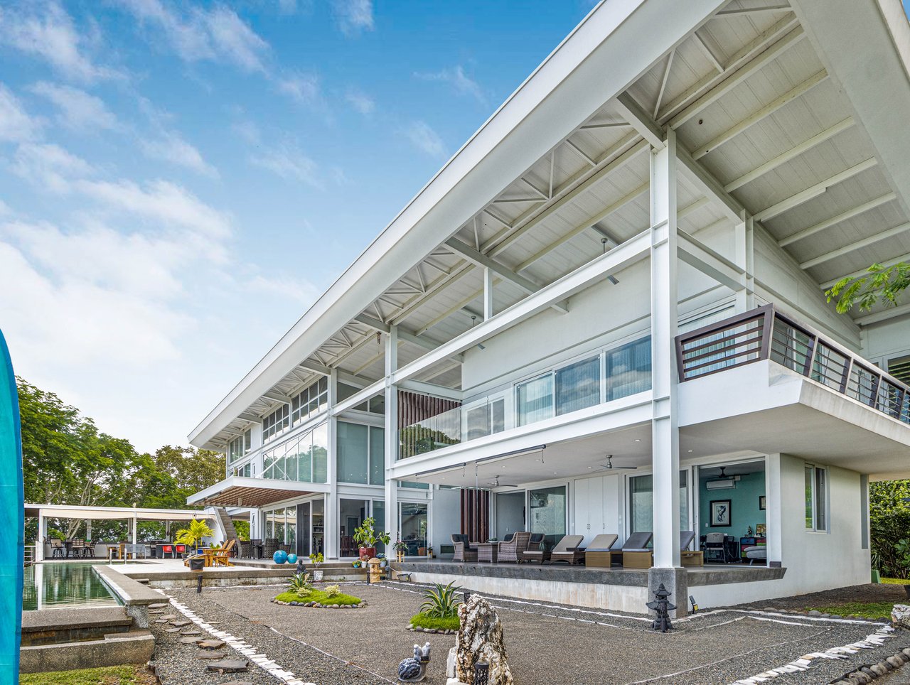 Nativa Contemporary Infinity Views | Luxury Rainforest Estate with Pacific Ocean Views