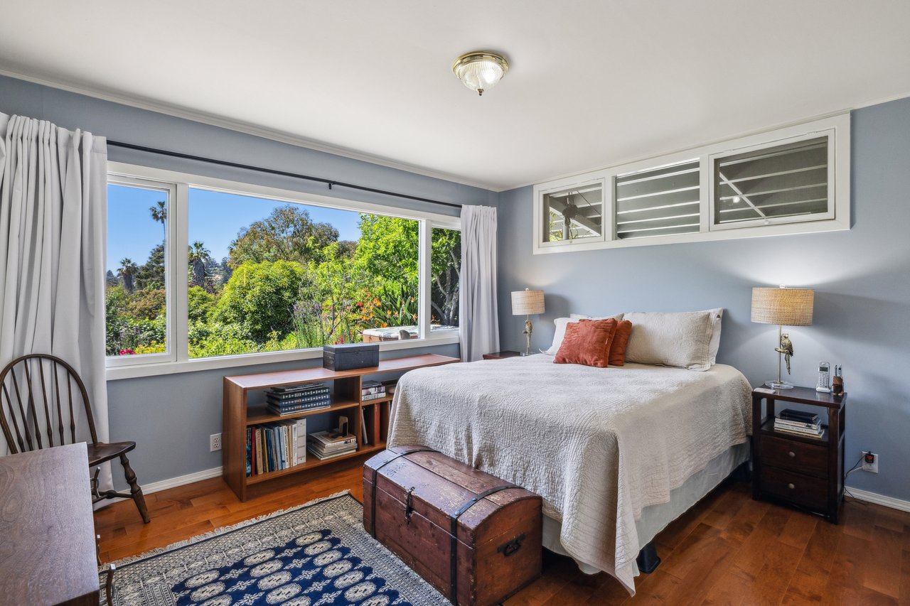 35 Saint Francis Ln