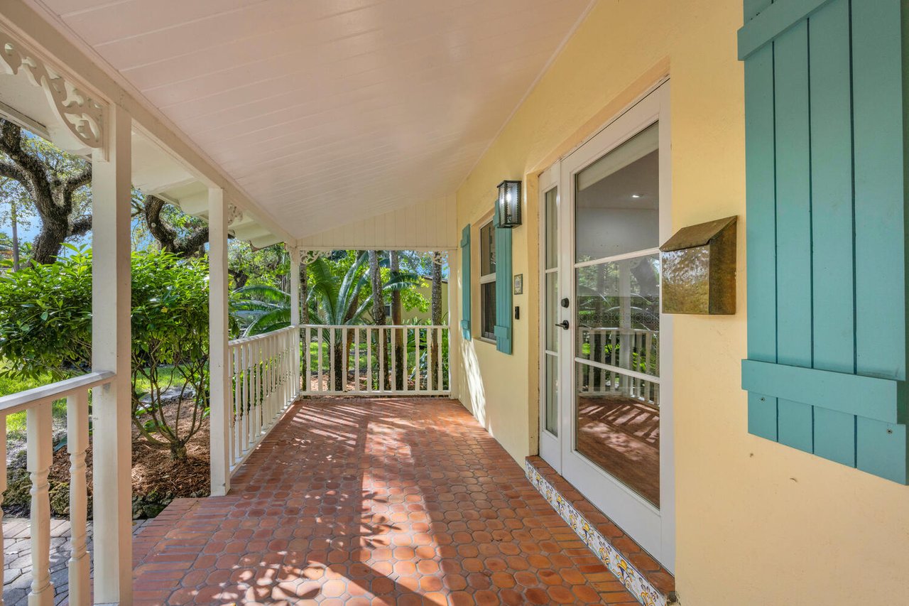 The Oak Haven - The Perfect Coral Gables Home