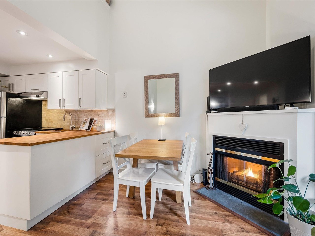 209-3070 Hillcrest Drive, Whistler