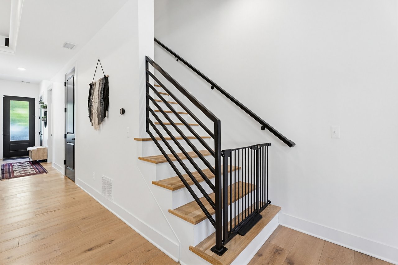 710 E Parent Ave