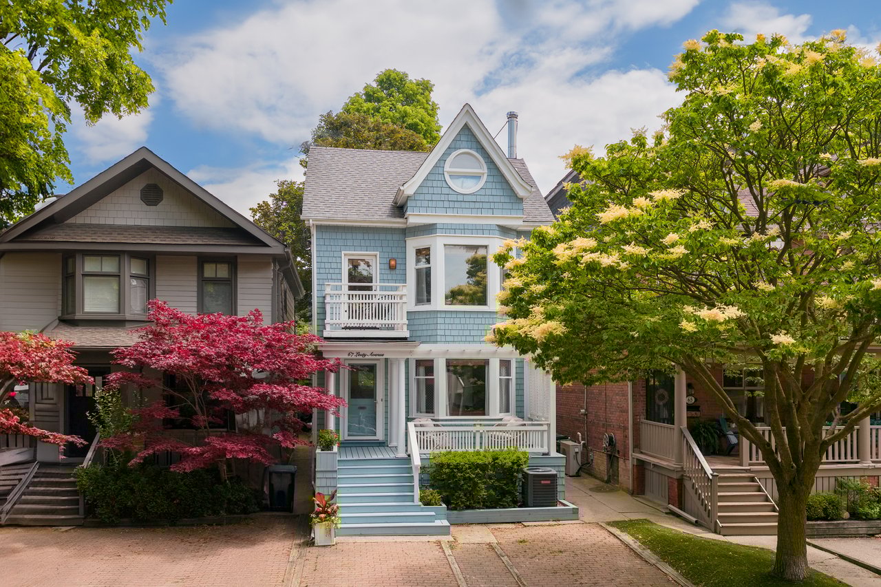 67 Leuty Ave