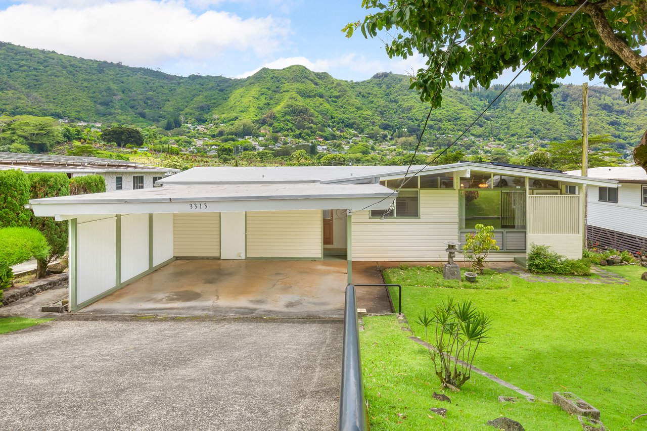 3313 Manoa Road