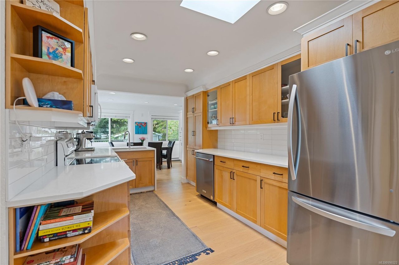 1228 Pearce Cres