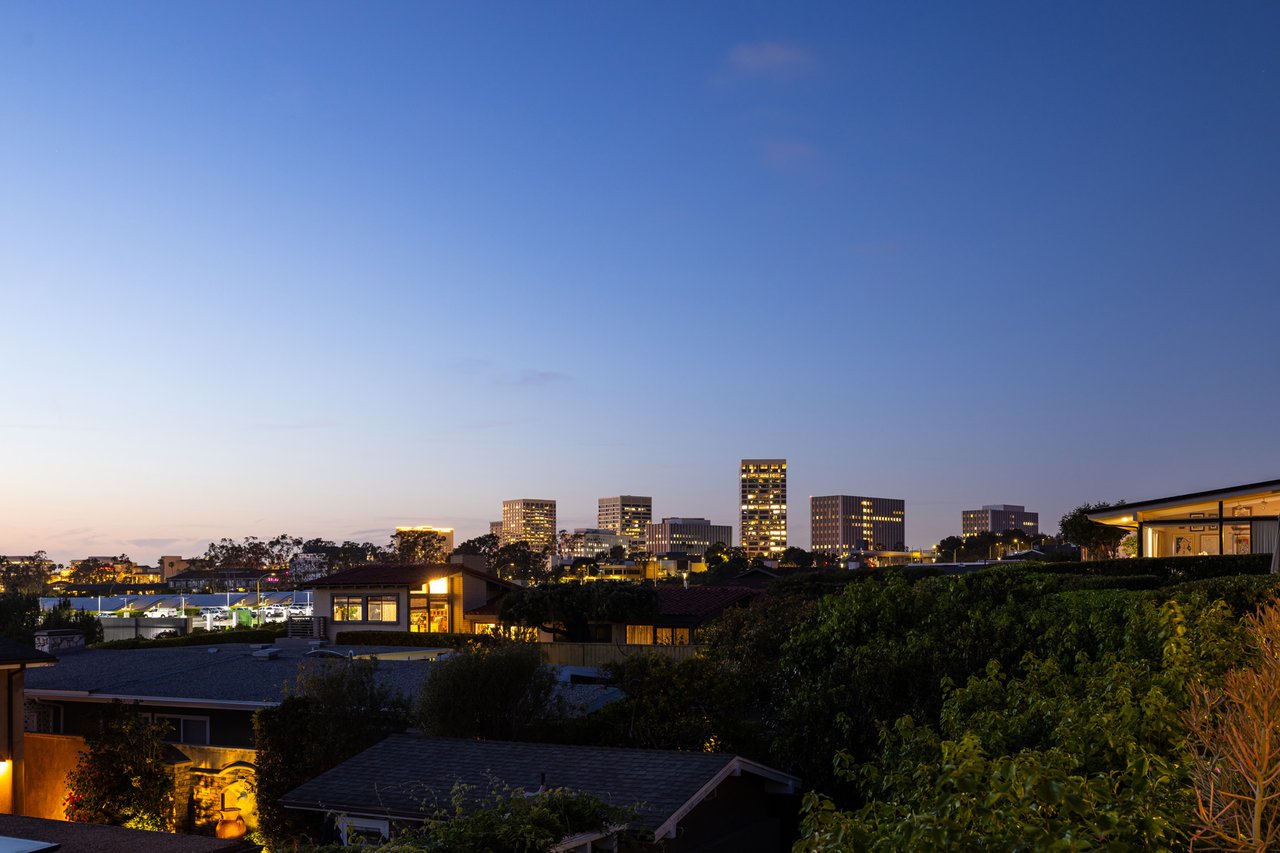 1007 White Sails Way