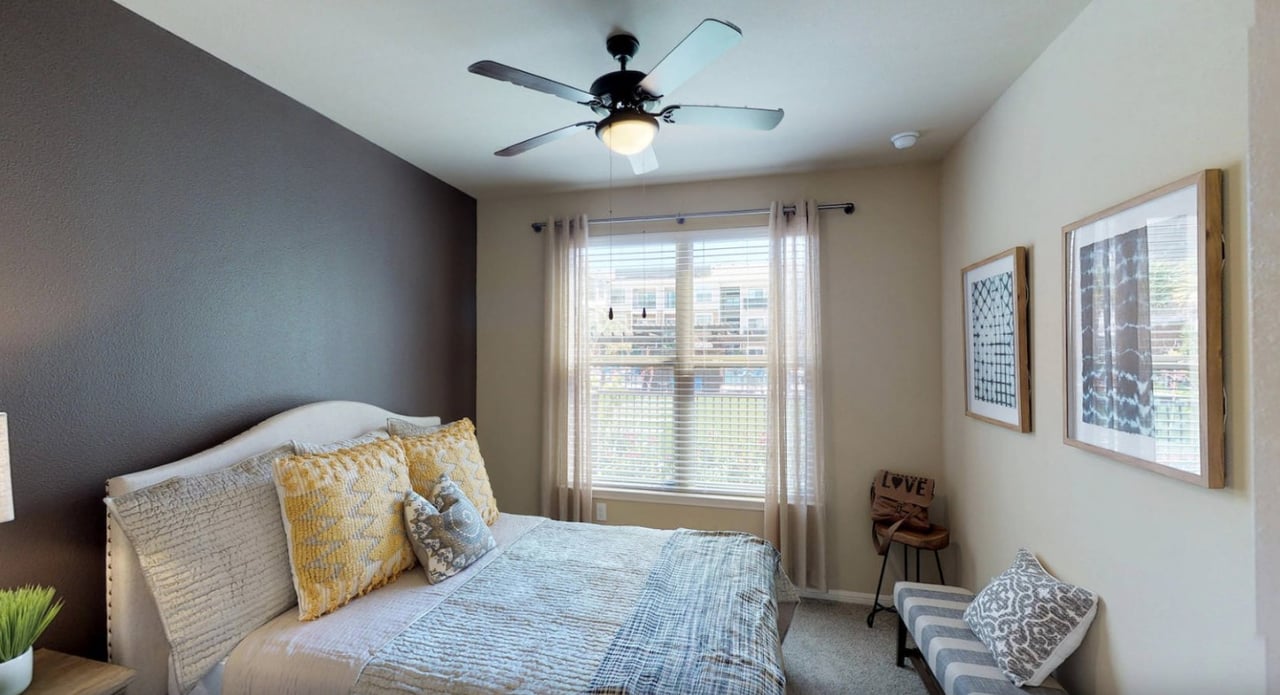 Wonderful 1/1 living south of Austin downtown