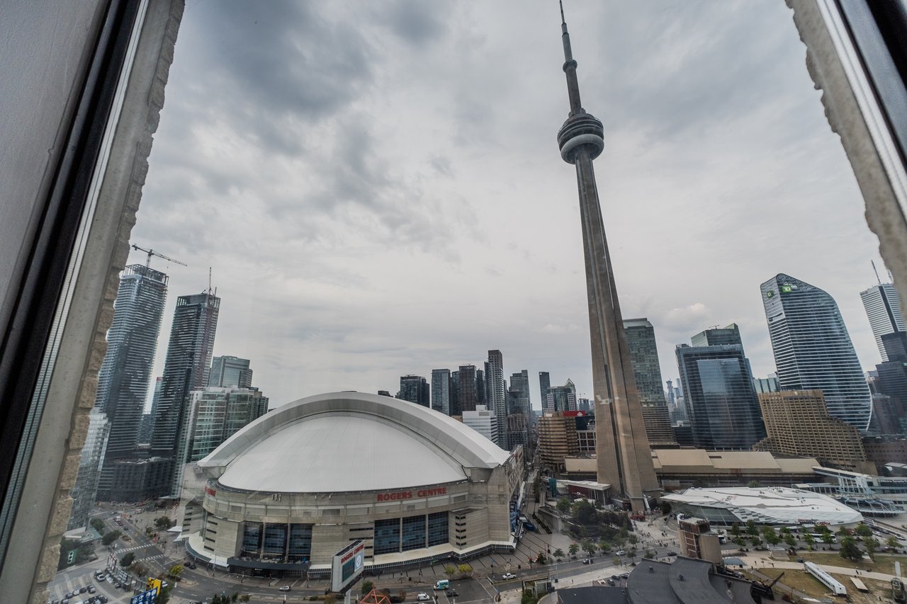 2805-270 Queens Quay W 