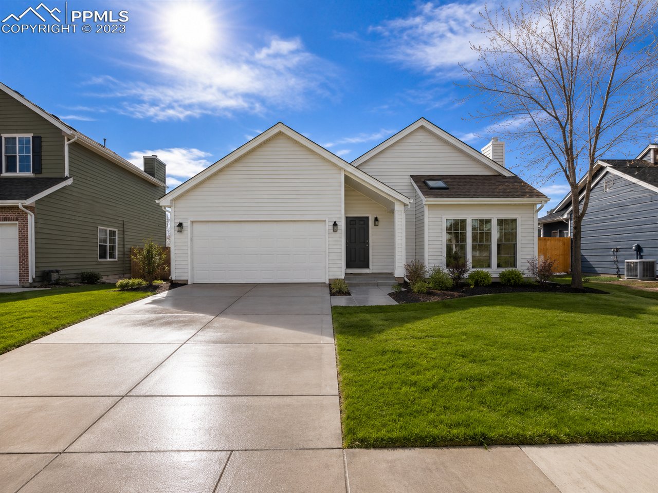 3945 Thundercloud Drive