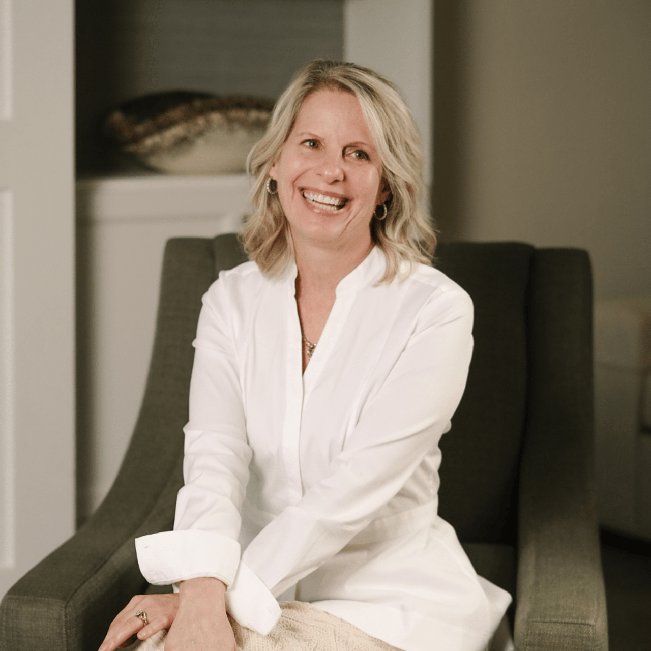 Lora Dikun Punta Gorda, FL Real Estate Agent Headshot