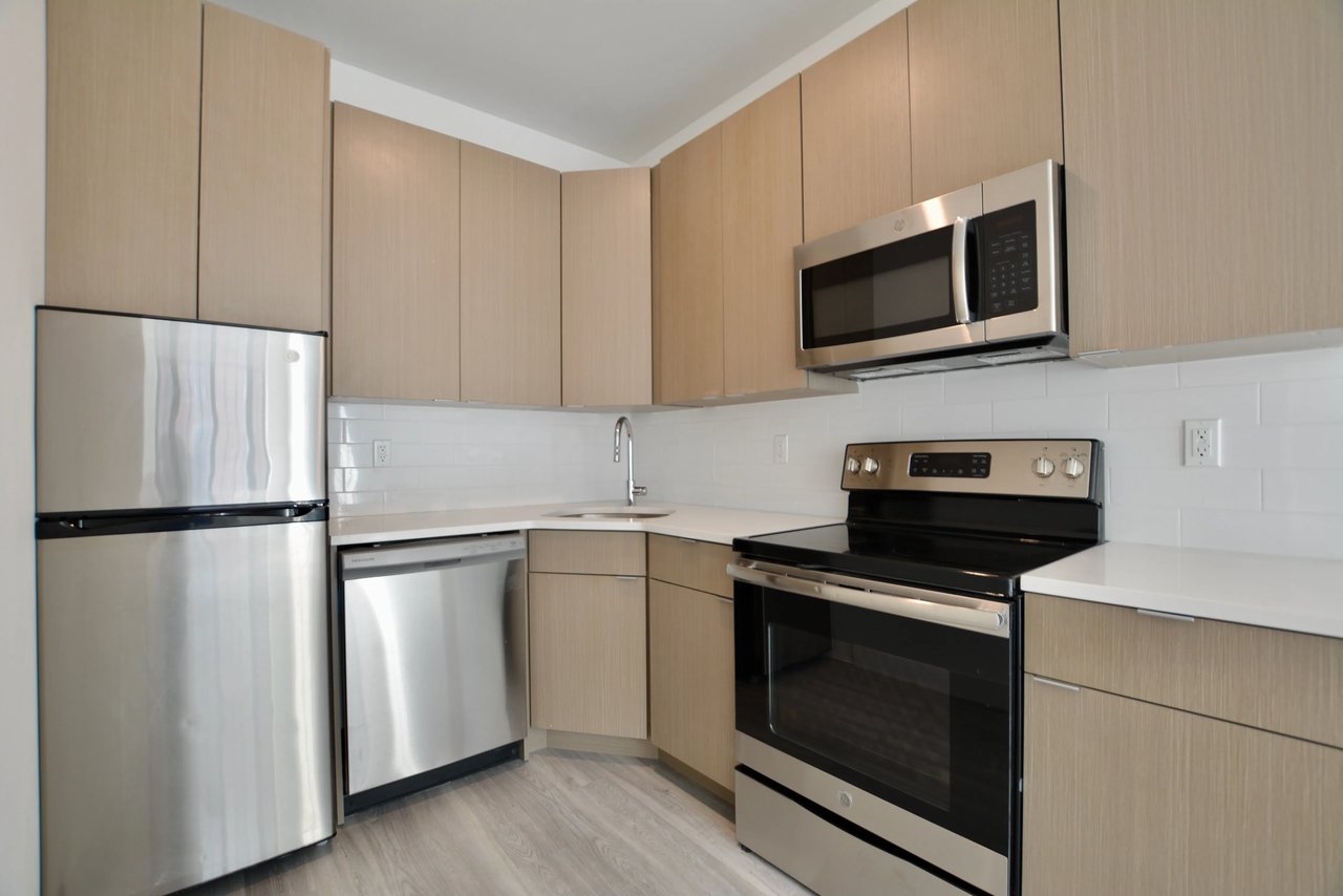 11-17 47 Road Unit: 2F