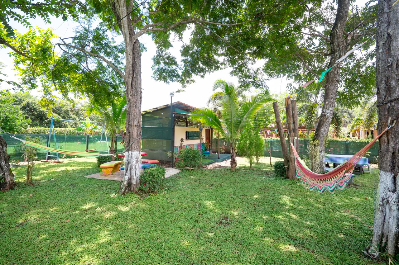 Tamarit House | Spacious Tropical Retreat in Villareal, Costa Rica