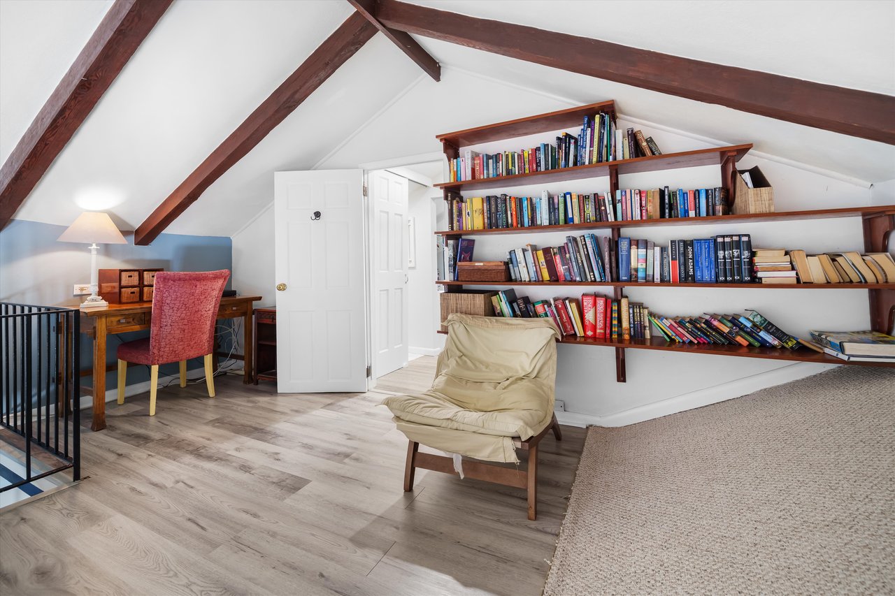 Water's Edge— A Turnkey Waterfront Estate