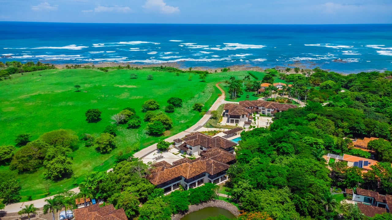 Lago de Palma 58 | Walk-to-Beach Luxury Home in Exclusive Hacienda Pinilla Community