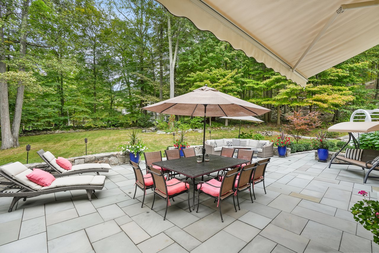 19 Ledgewood Lane
