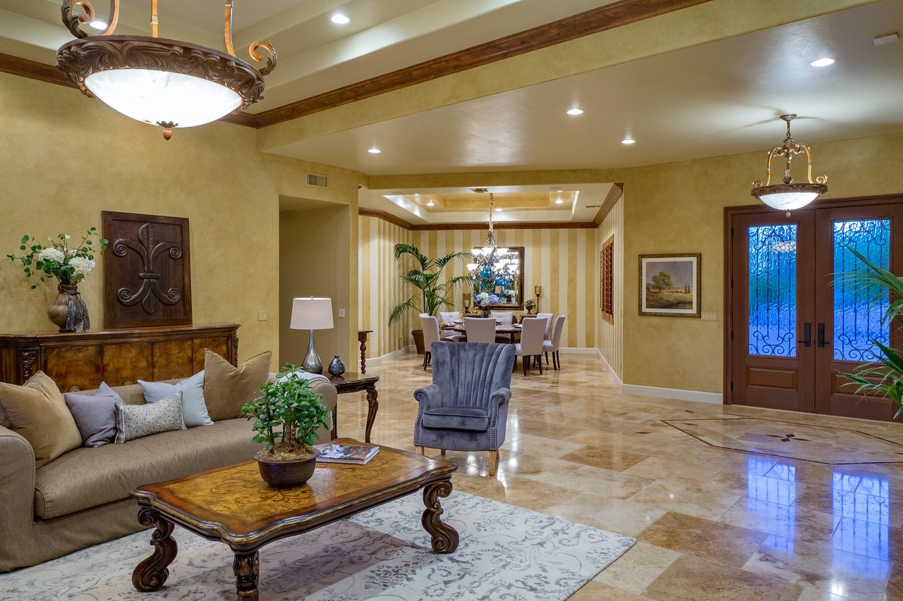 Incomparable Foothills Residence