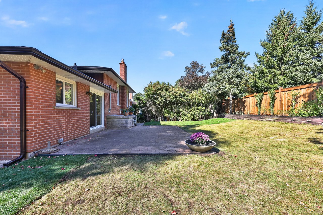 2389 Frayne Crt
