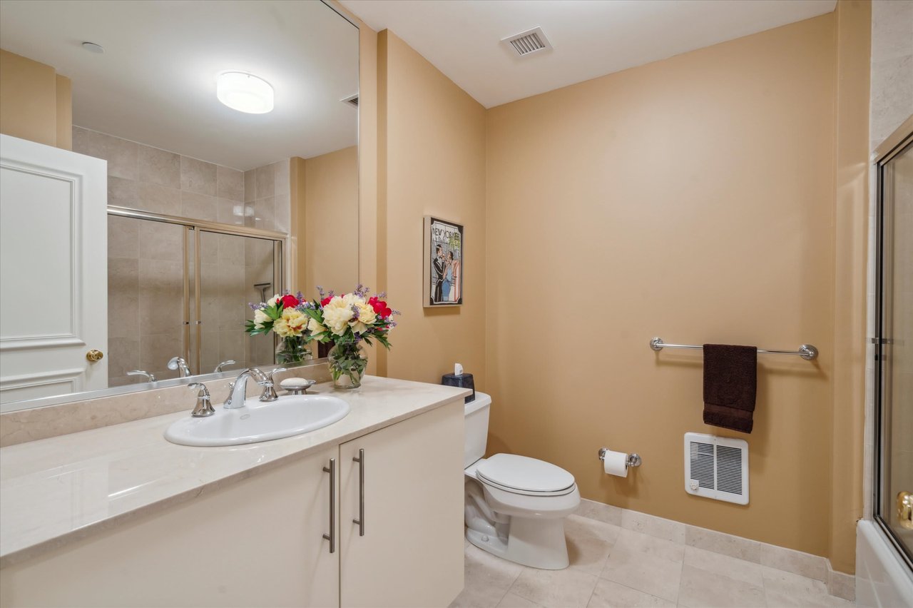 Condo at the Corithian