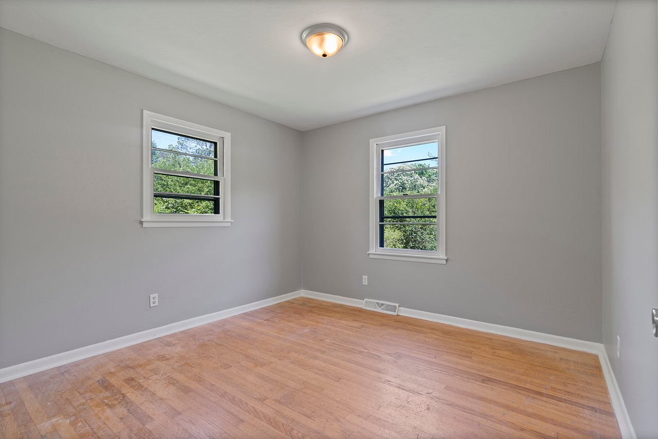 4 Bedrooms!! MADISON CITY SCHOOLS!!!