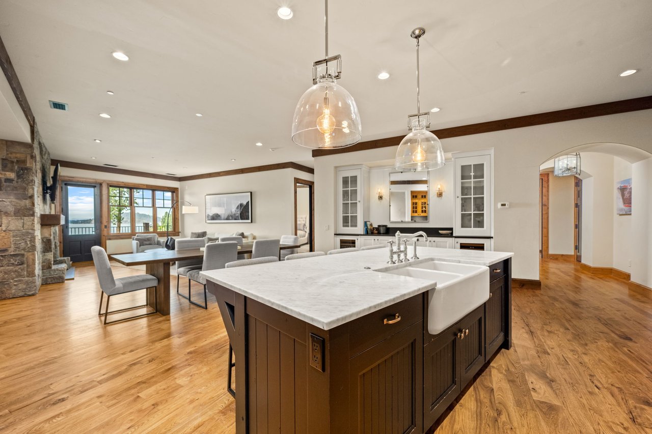 4757 S ARROW POINT DR #305, Harrison, ID 83833