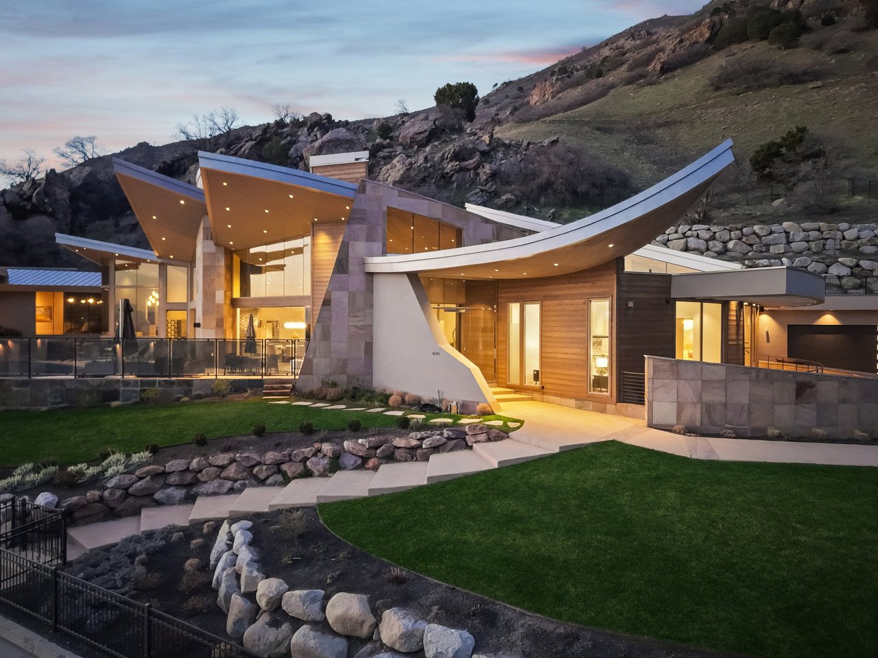 4141 E Canyon Estate Dr
