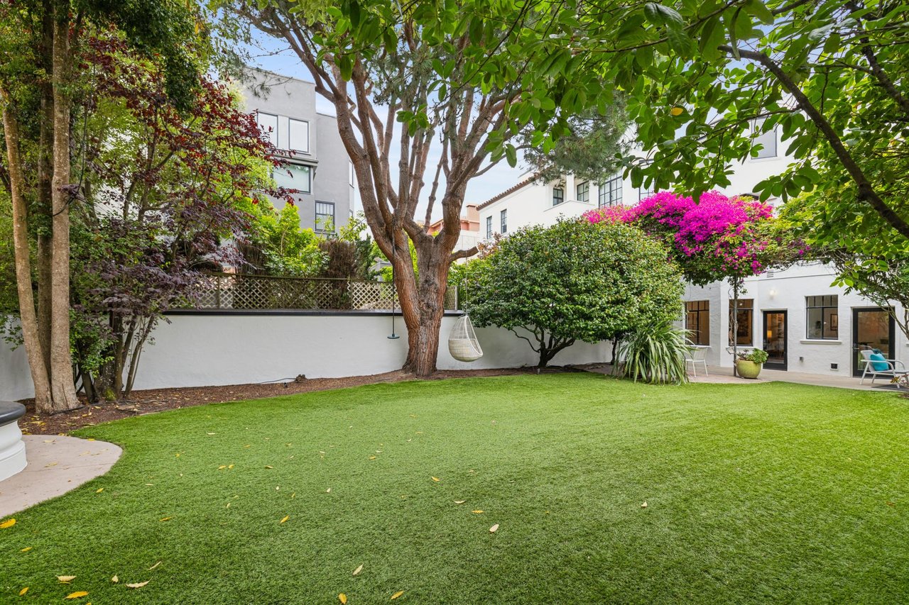 Historic Marina Boulevard Property with Stunning Views