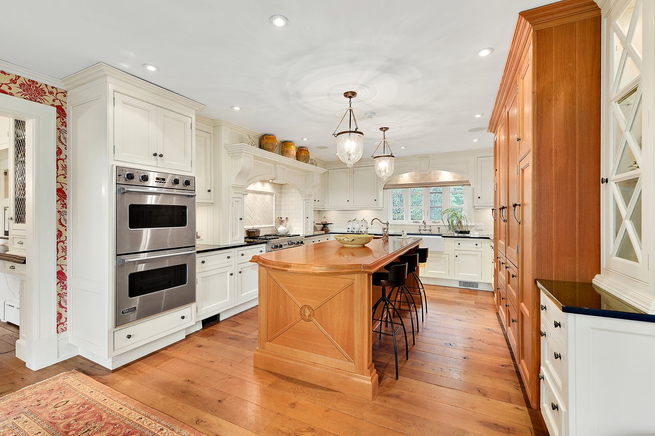 16 Whippoorwill Road