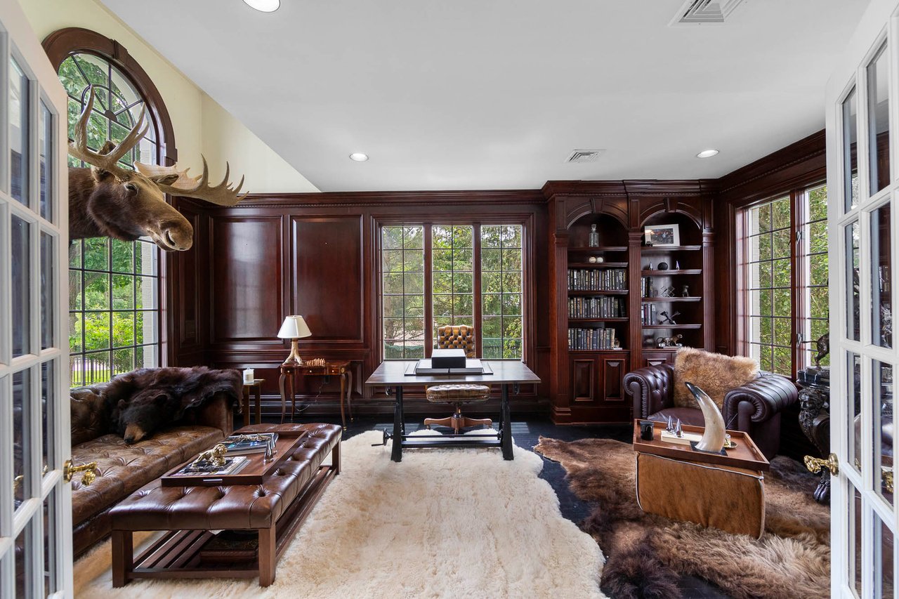 85 Sherwood Rd