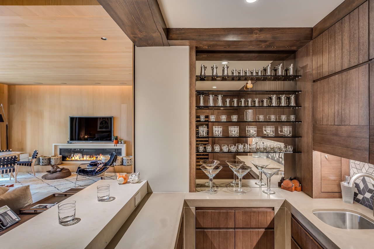 Edgewood Lane Masterpiece