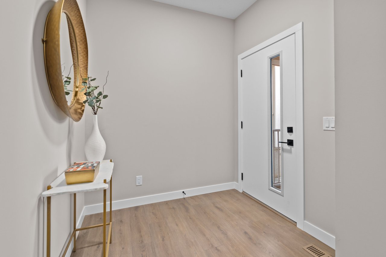 155 Belvedere Crescent SE