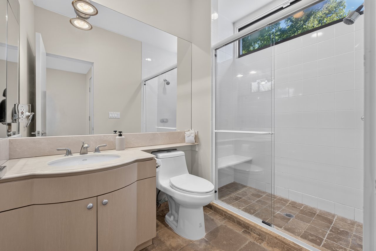 15 Horseshoe Road (Long Island)