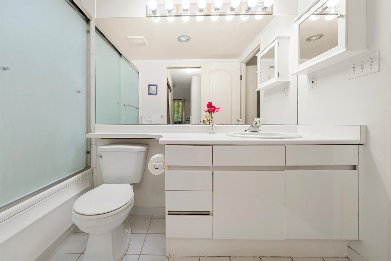 512-1327 E Keith Rd