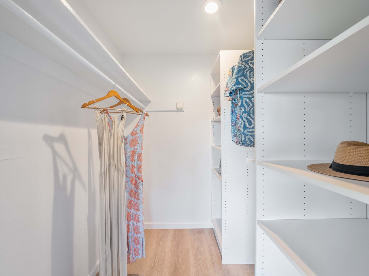 6204 Keokea Pl