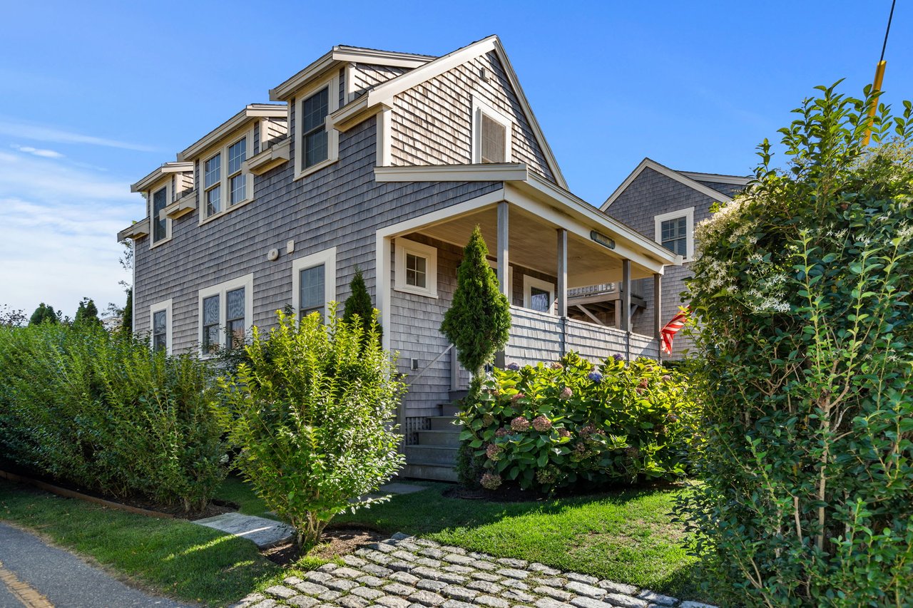 8 Cornish St