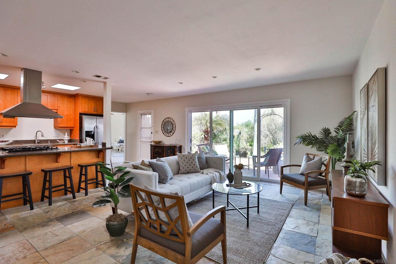 4474 Bertha Ct
