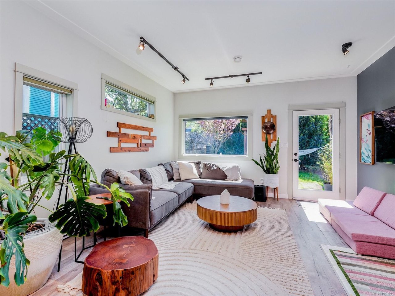 282 Burnside Rd, Victoria