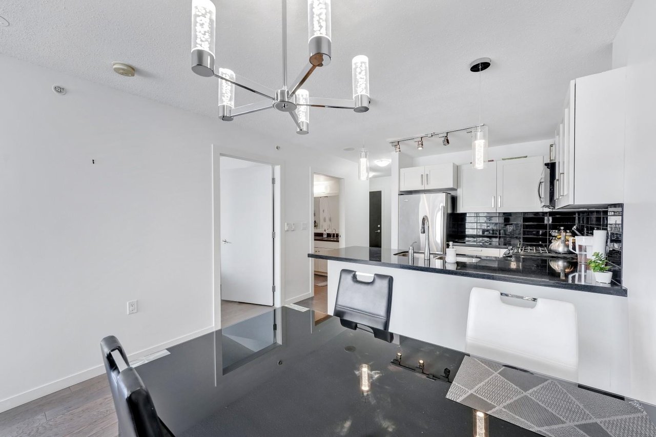 1106-2133 Douglas Road, Burnaby