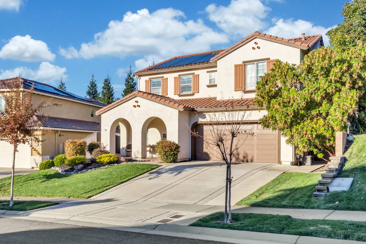 3123 Acorn Glen Way