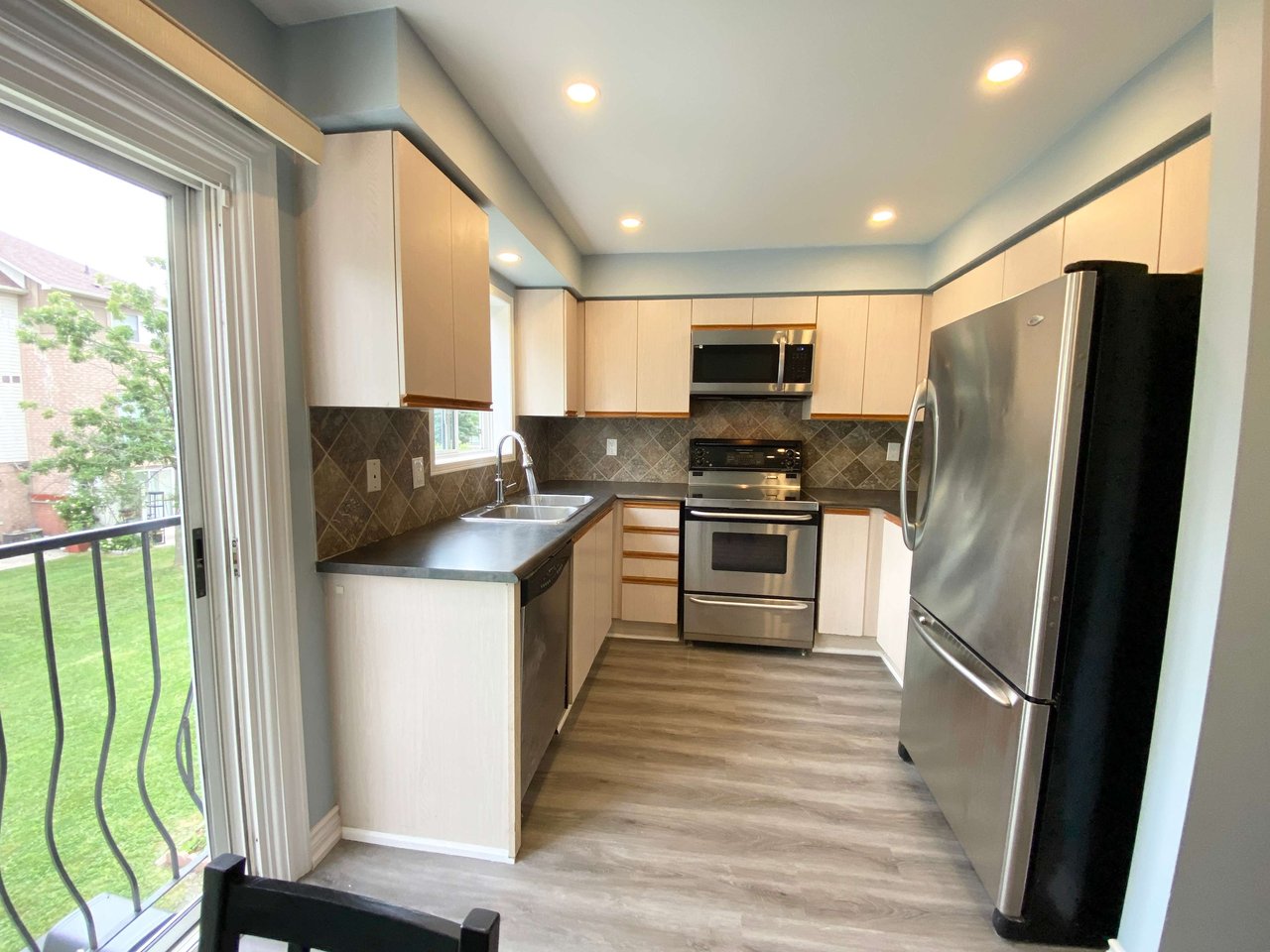 3020 Cedarglen Gate, Unit 42
