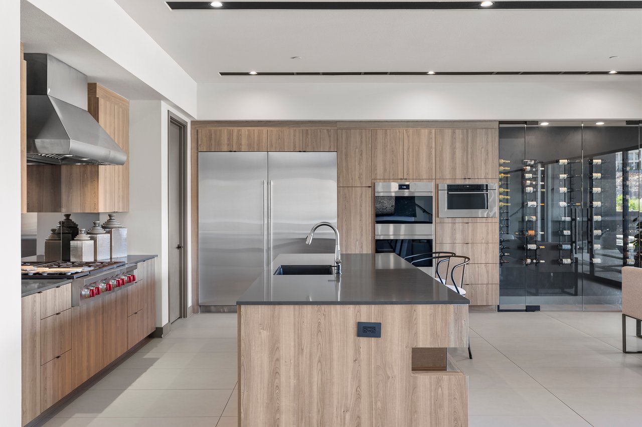 1463 Solitude Ridge Dr