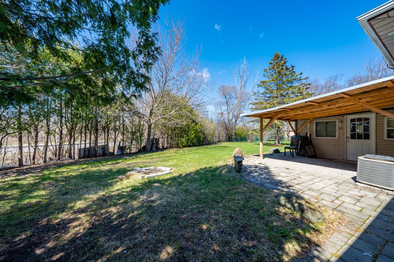 28 Lakeland Crescent