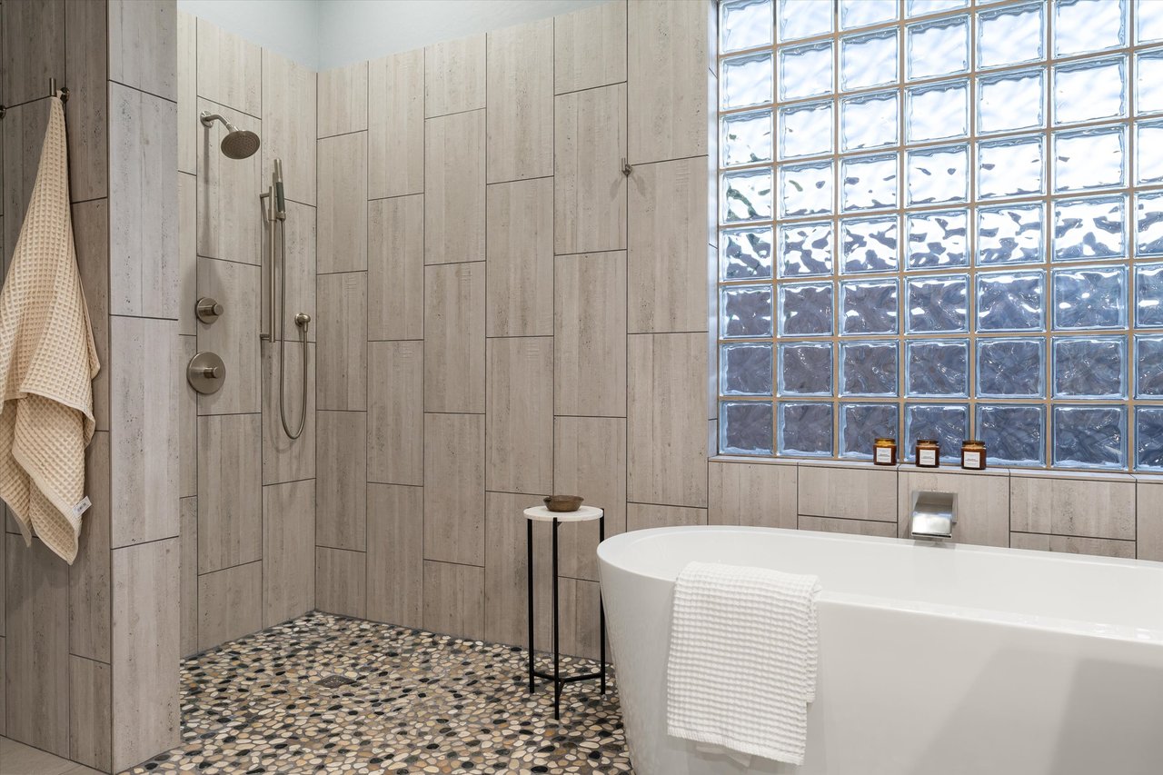 11115 E WINCHCOMB Drive, Scottsdale