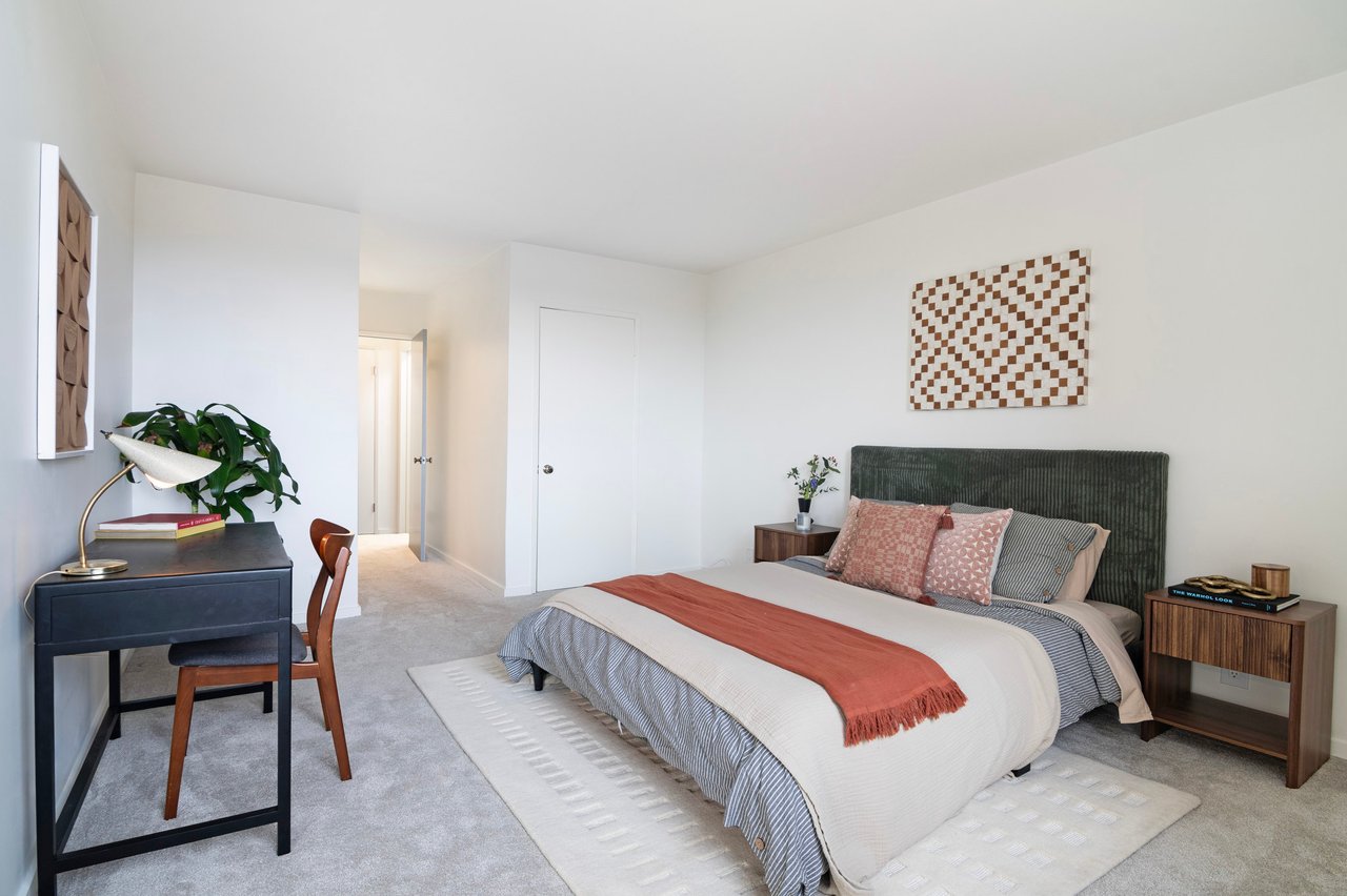 8701 Delgany Ave, #208