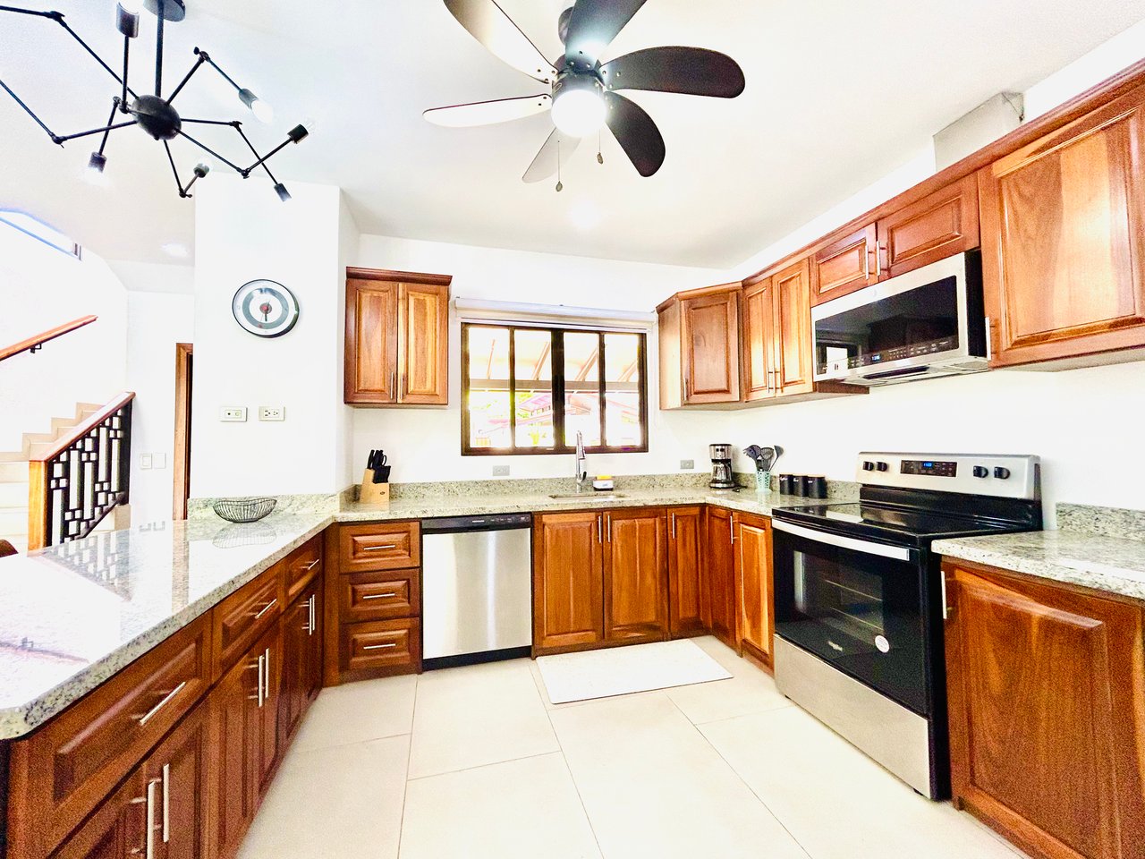 Tropical Modern Living Near Uvita – Stylish Pool Home with Privacy | Price Reduced