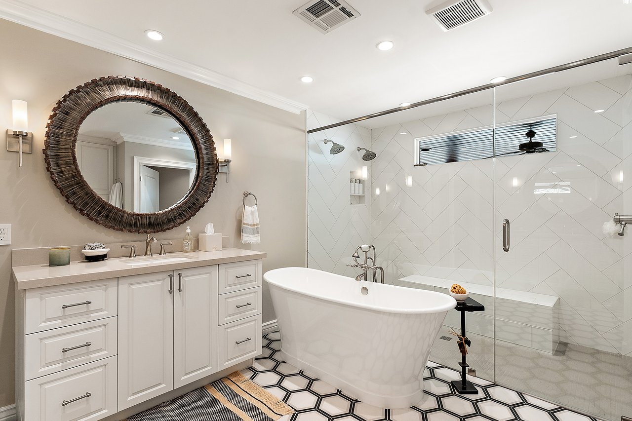 3508 E MARLETTE Avenue